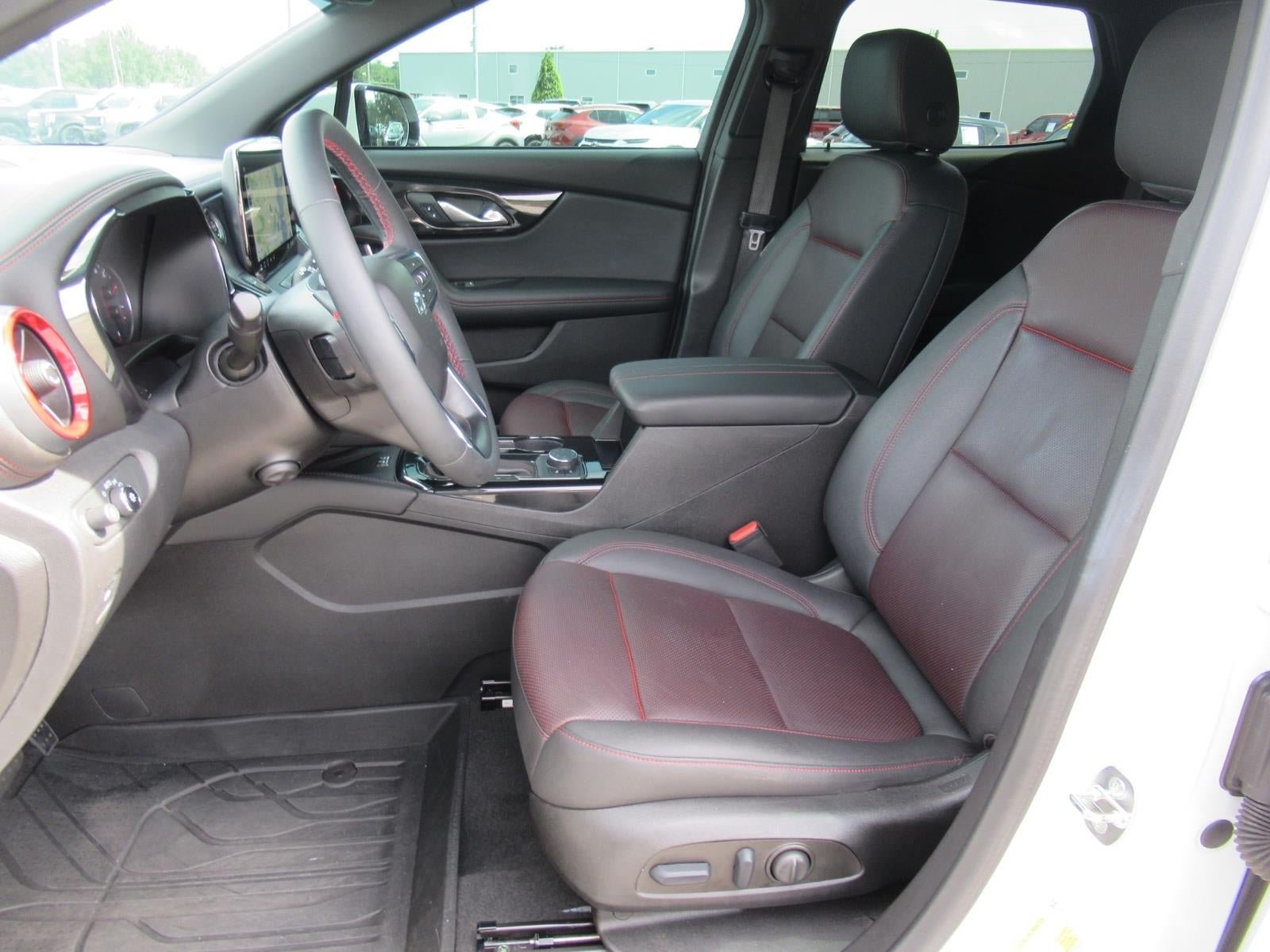 Used 2023 Chevrolet Blazer RS w/ Enhanced Convenience Package AWD/4WD image 18