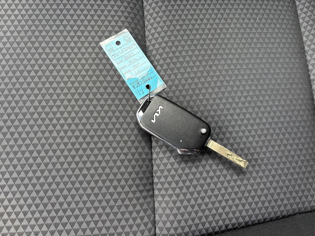 Certified 2023 Kia Soul LX w/ LX Technology Package image 32
