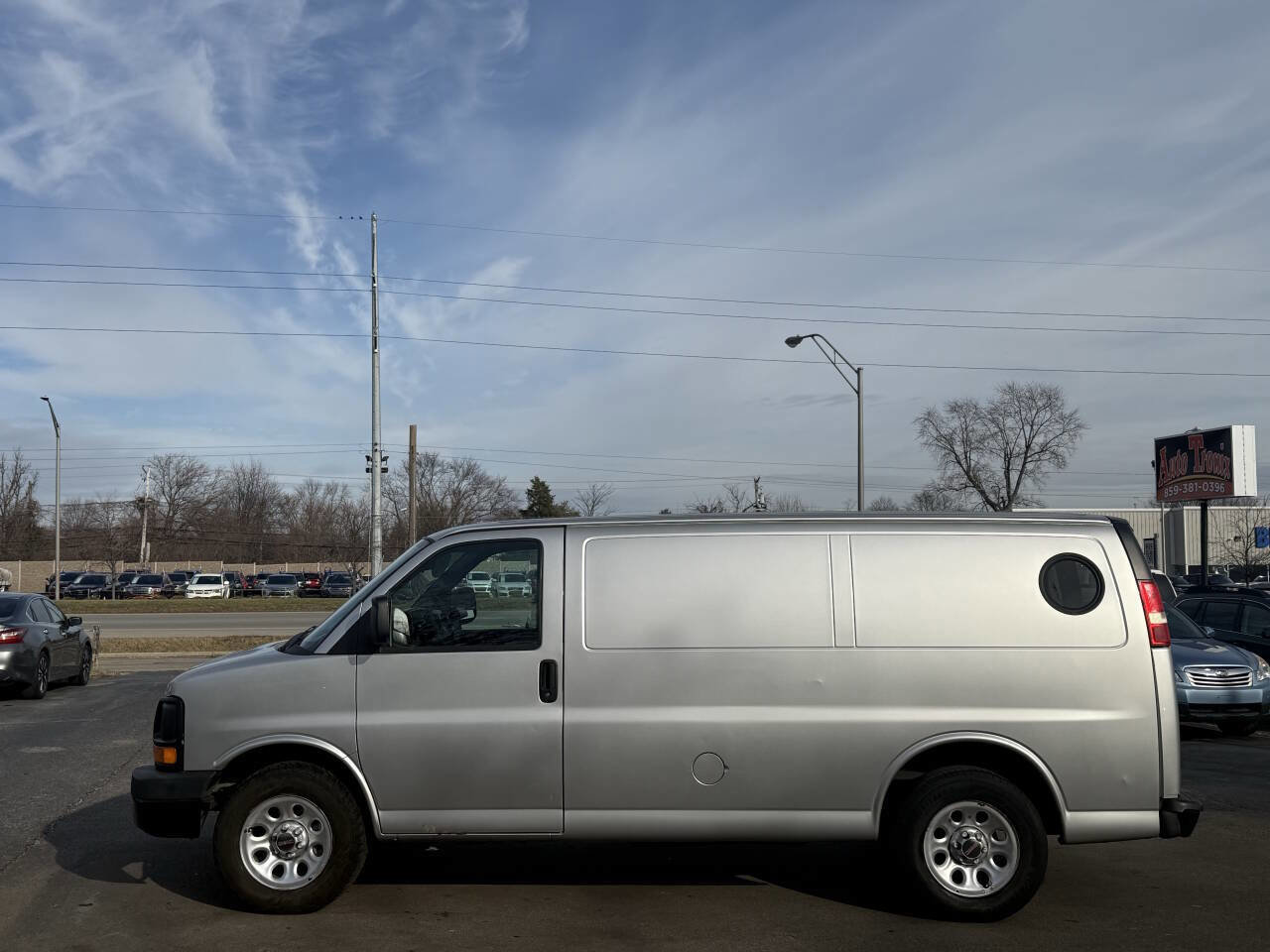Used 2013 GMC Savana 1500 image 8