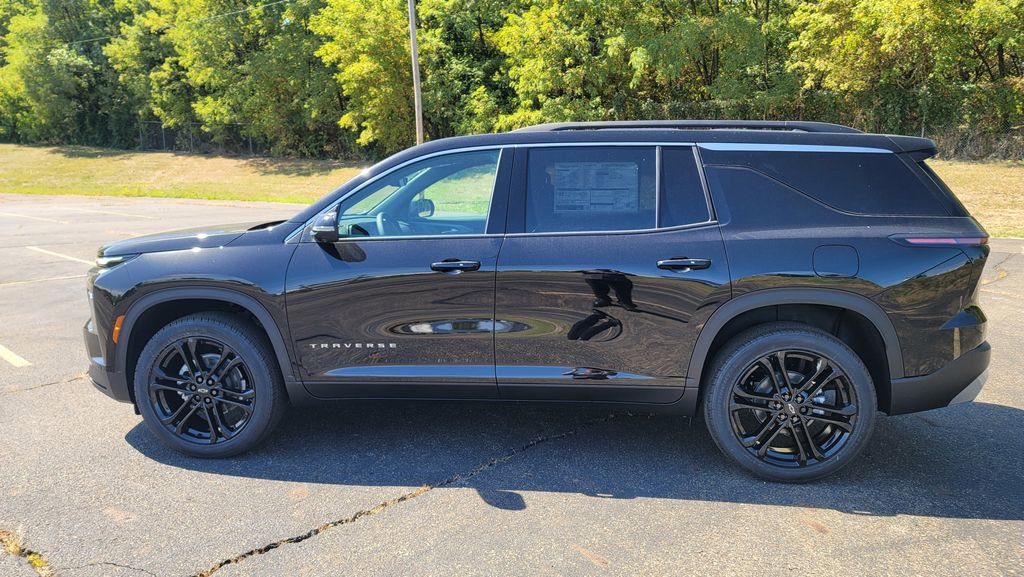 New 2026 Chevrolet Traverse LT w/ Driver Confidence Package image 7