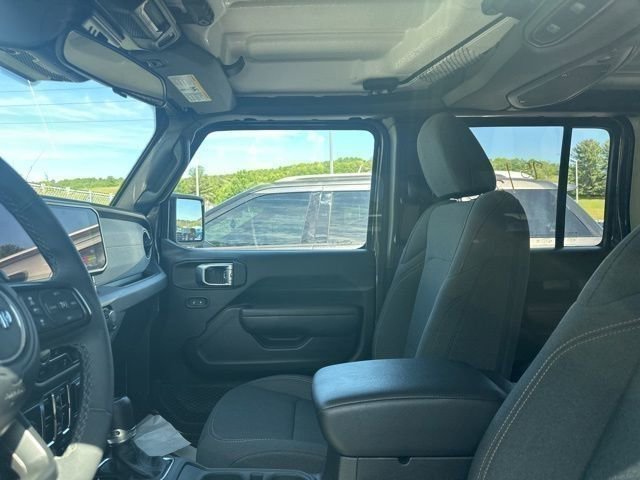 Used 2025 Jeep Wrangler Unlimited Sport S 4xe AWD/4WD image 33