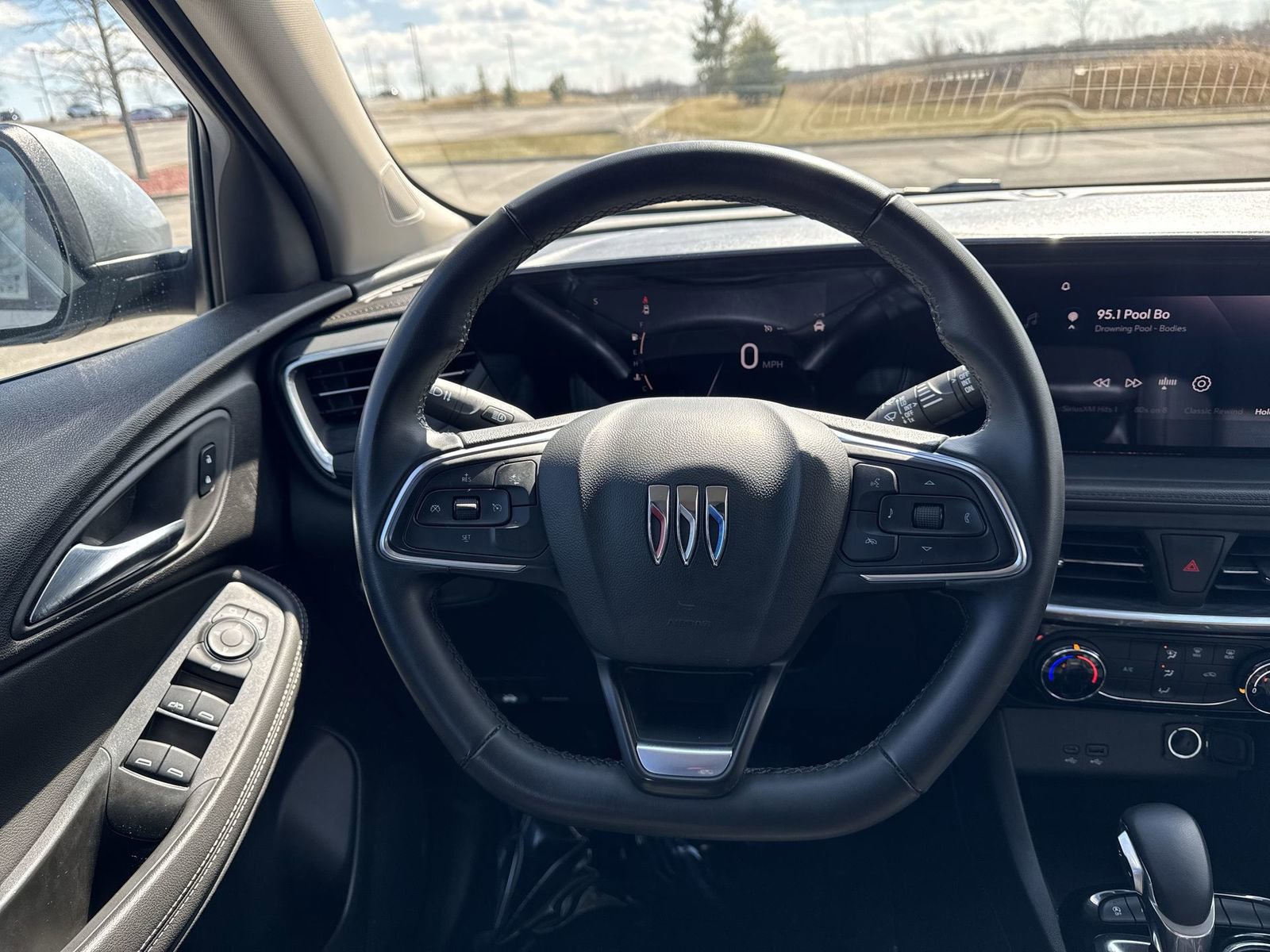 Used 2024 Buick Encore GX Sport Touring AWD/4WD image 19