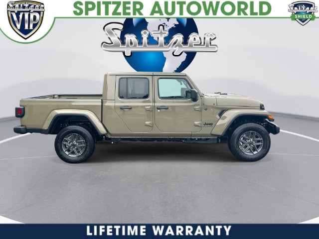 New 2026 Jeep Gladiator Sport AWD/4WD image 11