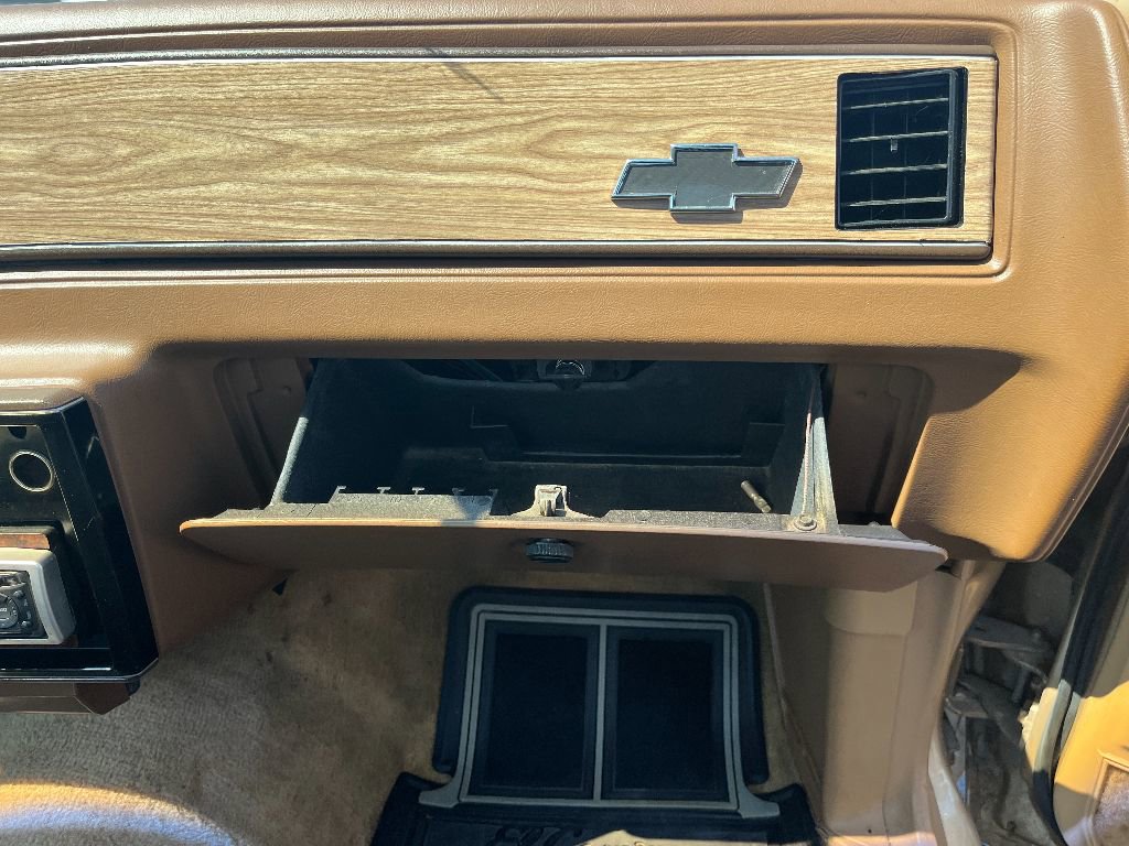 Used 1986 Chevrolet El Camino Base image 28