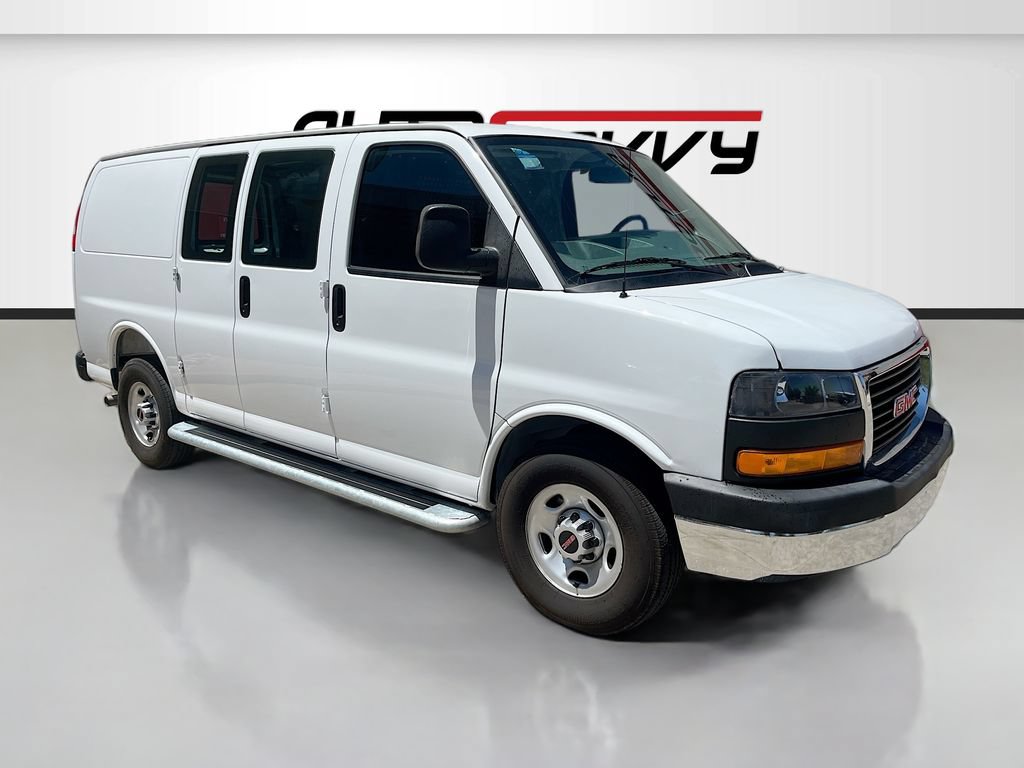 Used 2025 GMC Savana 2500 w/ Driver Convenience Package RWD image 1