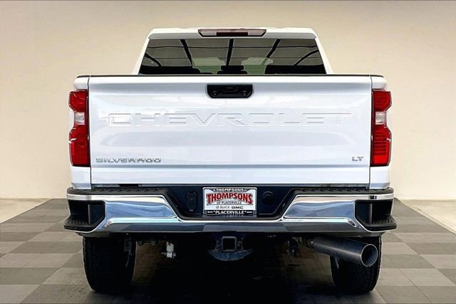 Used 2024 Chevrolet Silverado 2500 LT image 3