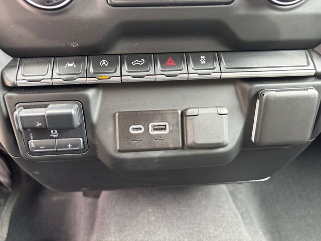 Used 2024 Chevrolet Silverado 1500 Custom AWD/4WD image 34