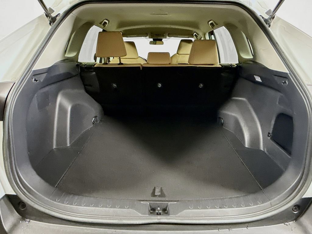 Certified 2021 Toyota RAV4 LE image 23