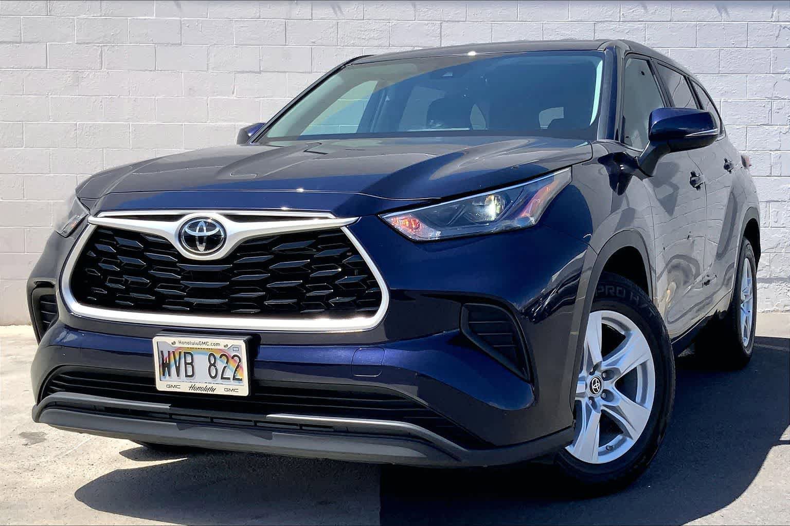 Used 2023 Toyota Highlander L image 1