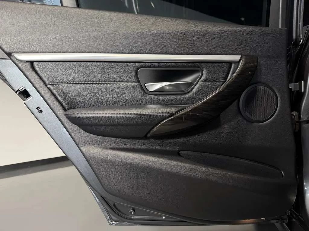 Used 2018 BMW 328d Sedan RWD image 15