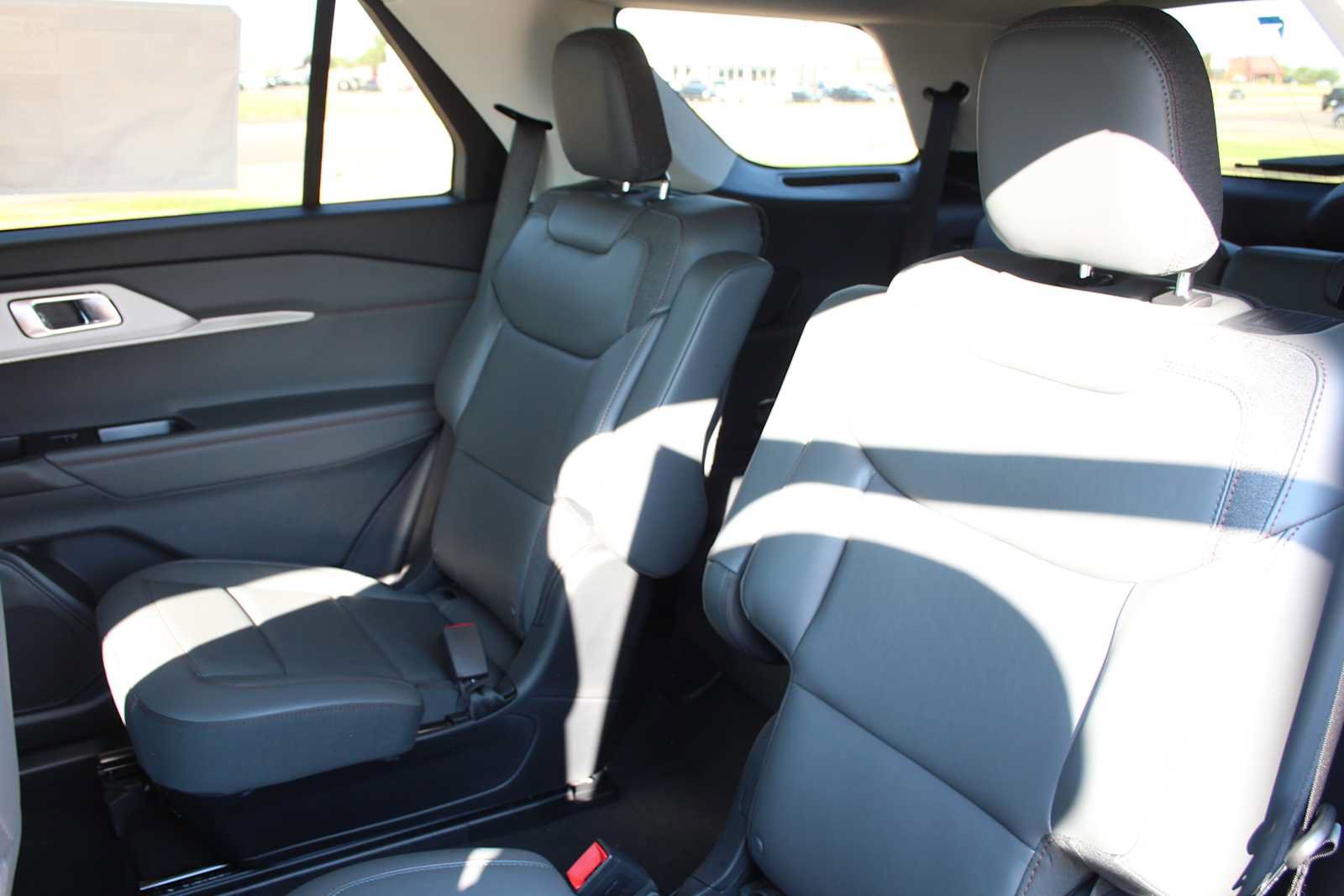 New 2026 Ford Explorer Active w/ Active Comfort Package RWD image 26