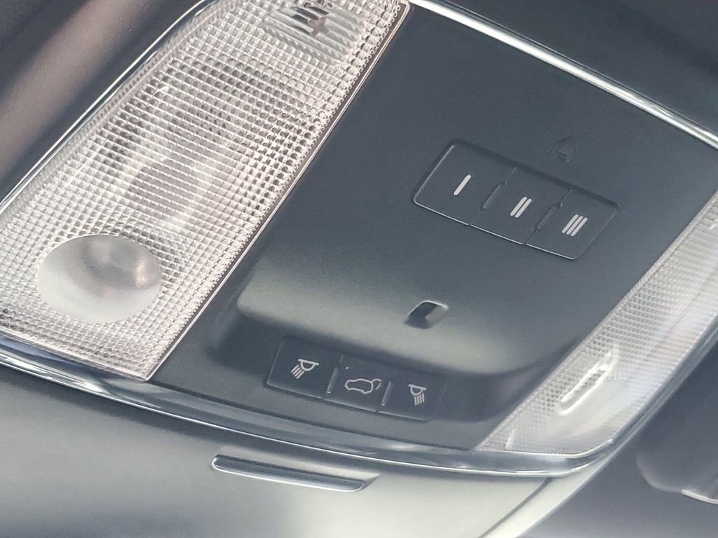 Used 2018 Jeep Grand Cherokee Altitude image 21
