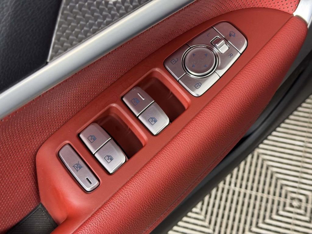 Used 2023 Genesis G70 3.3T w/ Sport Advanced Package image 18