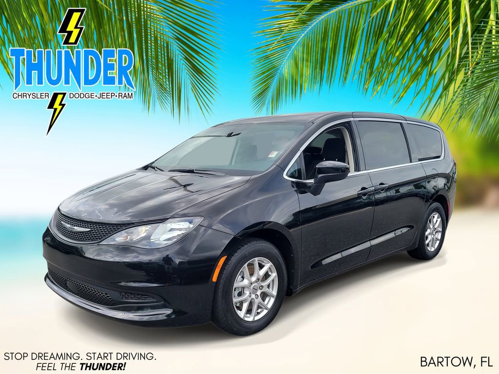 Used 2024 Chrysler Voyager LX image 2