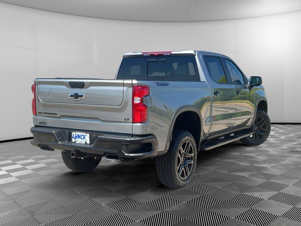 Used 2025 Chevrolet Silverado 1500 LT Trail Boss w/ LT Trail Boss Premium Package AWD/4WD image 4