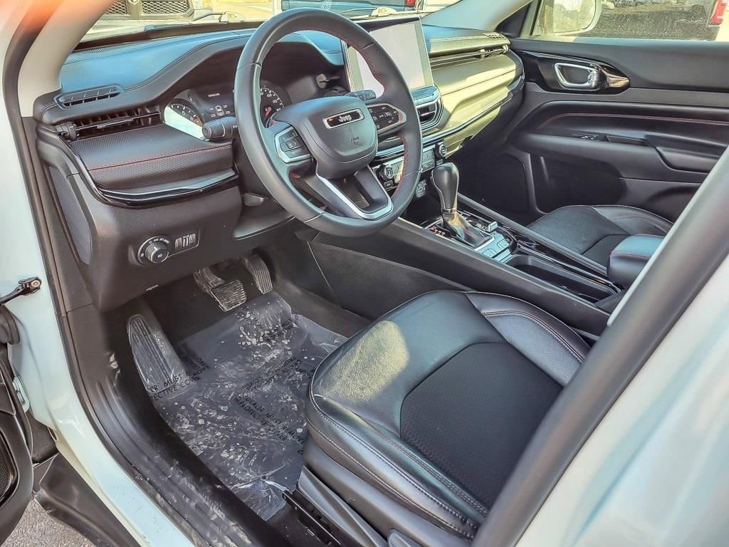 Used 2022 Jeep Compass Trailhawk AWD/4WD image 8