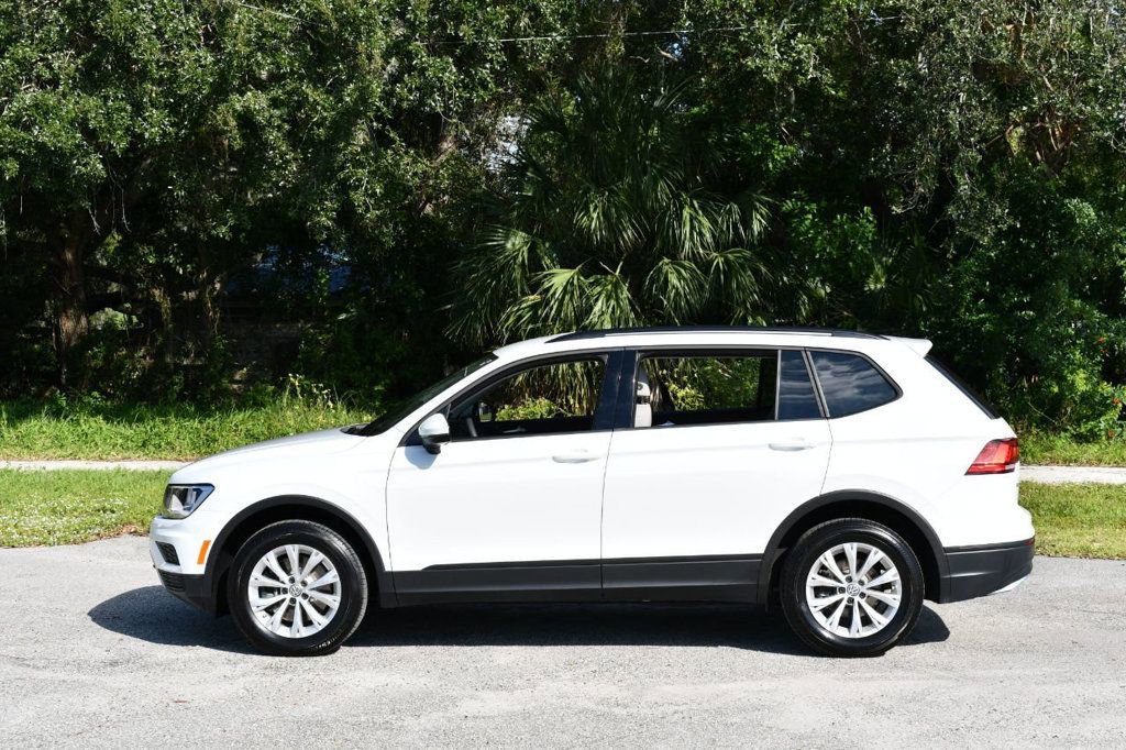 Used 2018 Volkswagen Tiguan S image 3