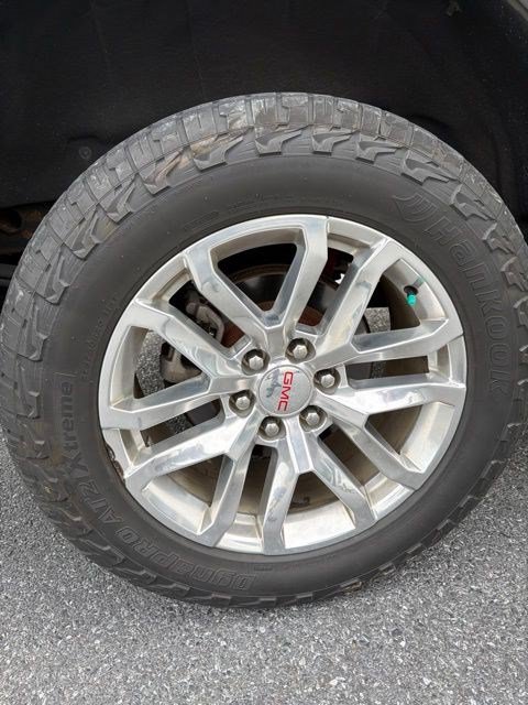 Used 2019 GMC Sierra 1500 SLT w/ SLT Premium Plus Package AWD/4WD image 32