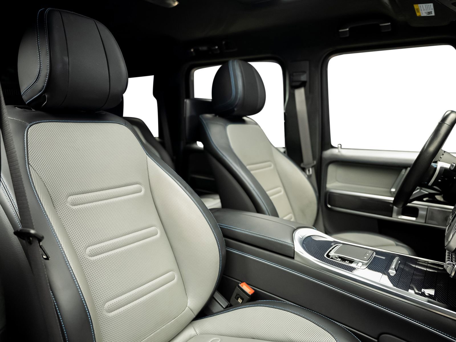 Used 2025 Mercedes-Benz G 580 w/ EQ Technology image 36