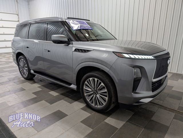 Used 2025 INFINITI QX80 Sensory image 5