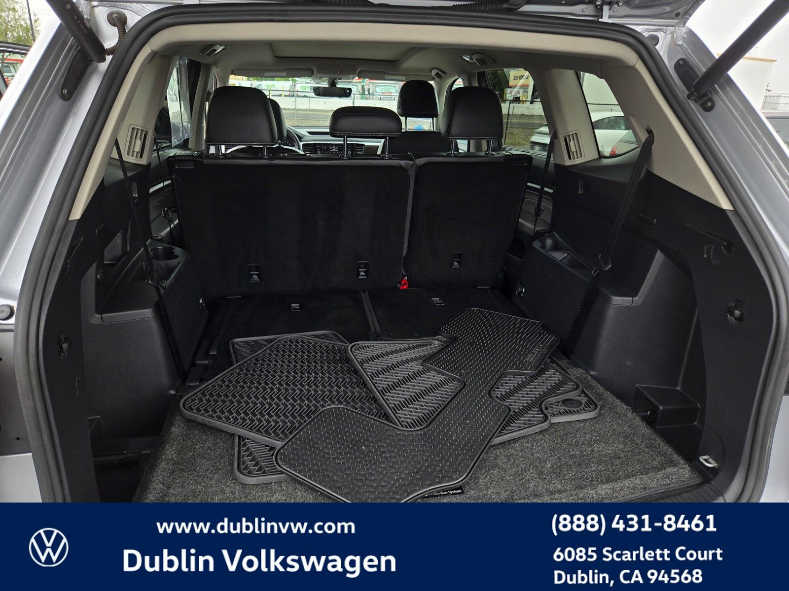 Used 2023 Volkswagen Atlas SE w/ Panoramic Sunroof Package image 24