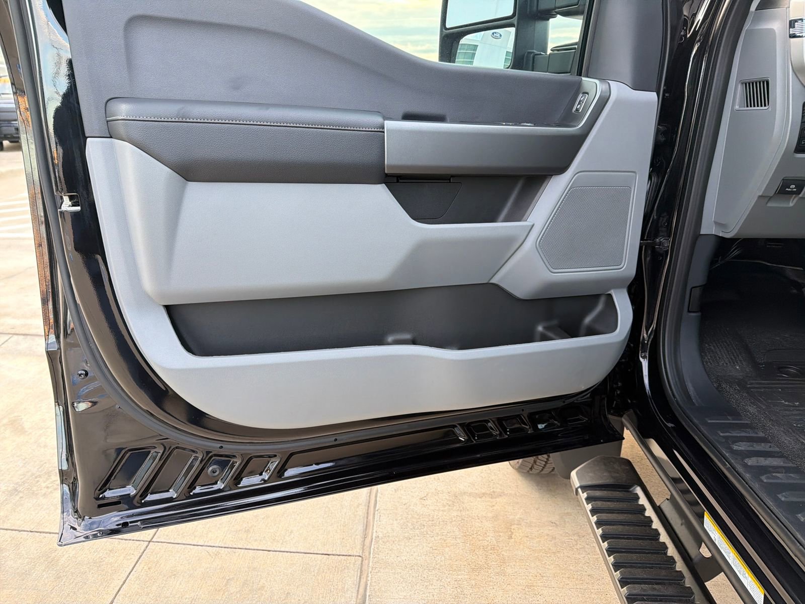 New 2026 Ford F450 XLT w/ XLT Value Package image 10