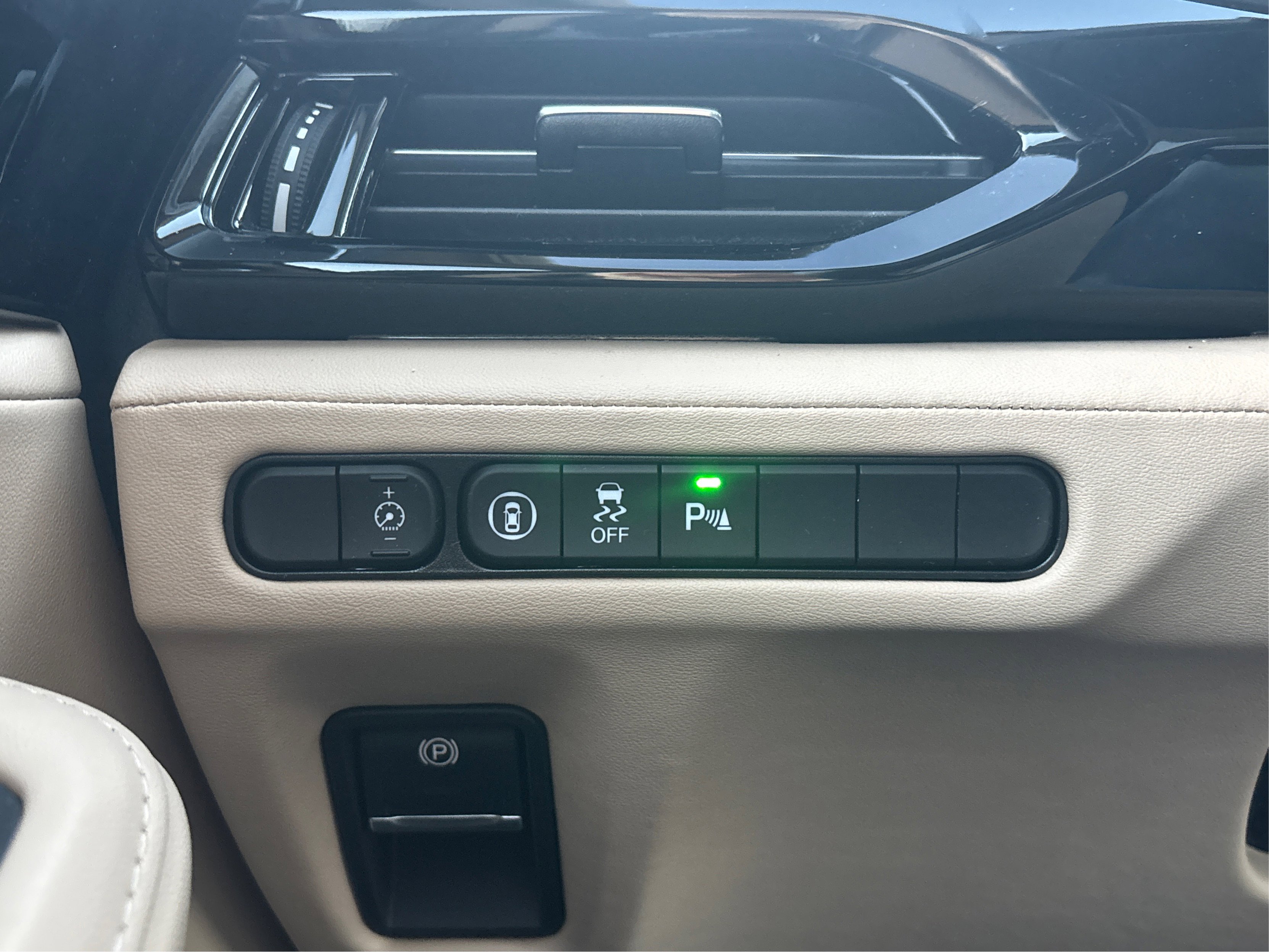 Used 2024 Acura MDX SH-AWD w/ Technology Package image 60