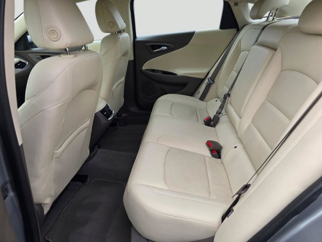 Used 2024 Chevrolet Malibu LT FWD image 17