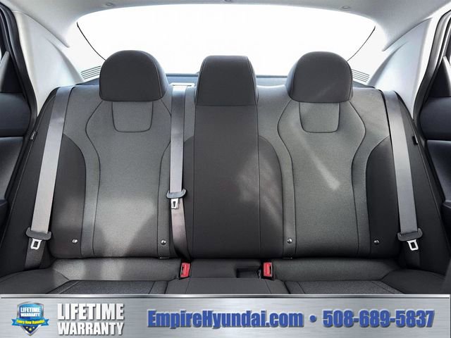 New 2026 Hyundai Elantra SE image 15