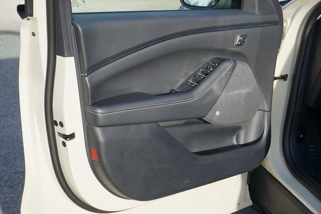 Used 2025 Ford Mustang Mach-E Premium image 22