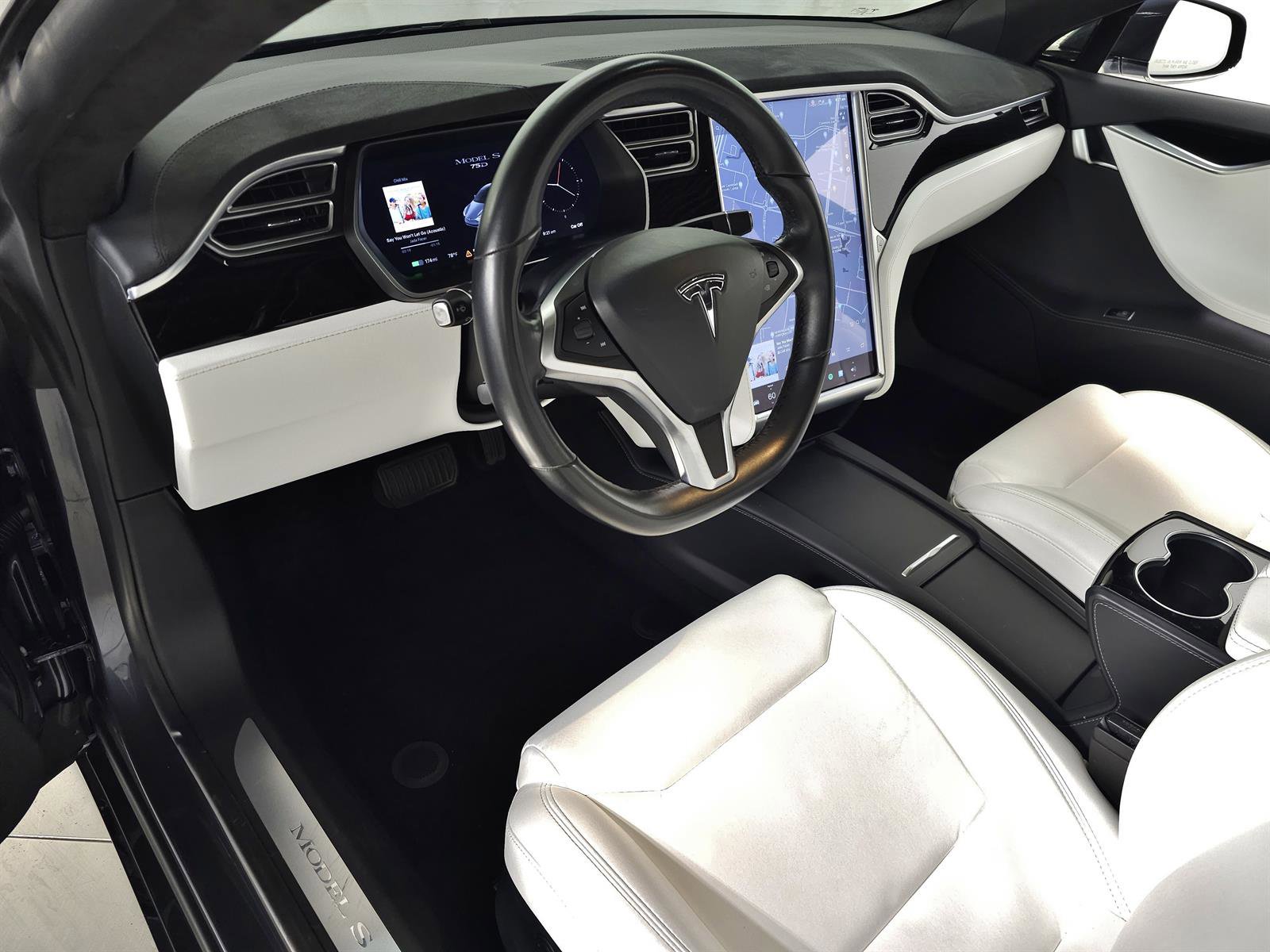 Used 2017 Tesla Model S 75D AWD/4WD image 16