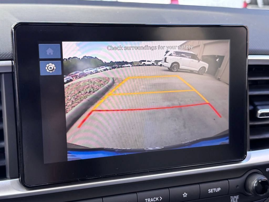 New 2026 Hyundai Venue SEL FWD image 6