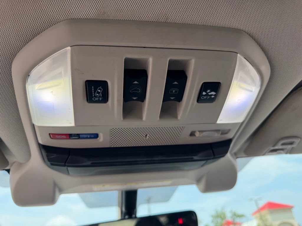 Used 2019 Subaru Ascent Limited w/ Popular Package #3 AWD/4WD image 31