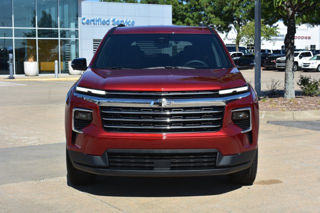 New 2027 Chevrolet Traverse LT w/ Driver Confidence Package FWD image 2
