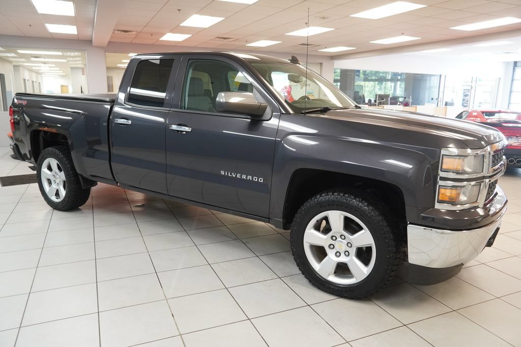 Used 2015 Chevrolet Silverado 1500 LS w/ Trailering Package AWD/4WD image 13