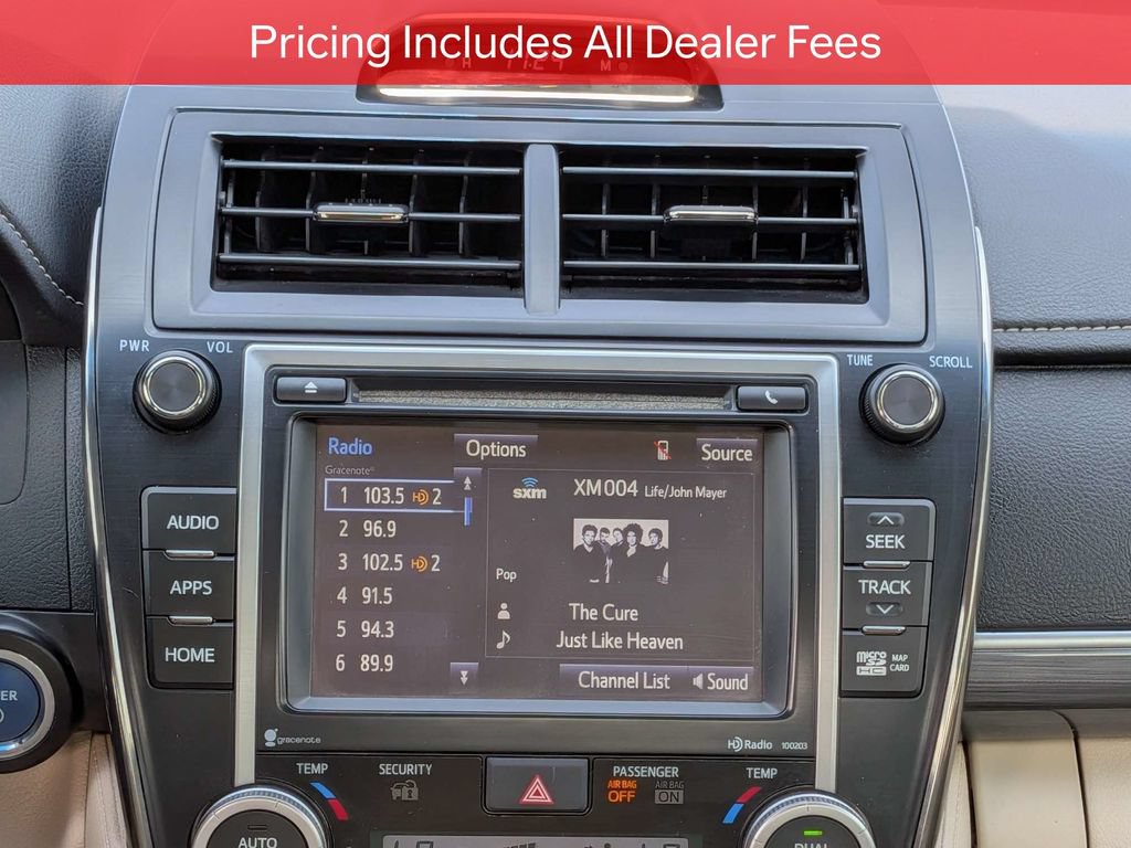 Used 2014 Toyota Camry XLE w/ Moonroof Package FWD image 18