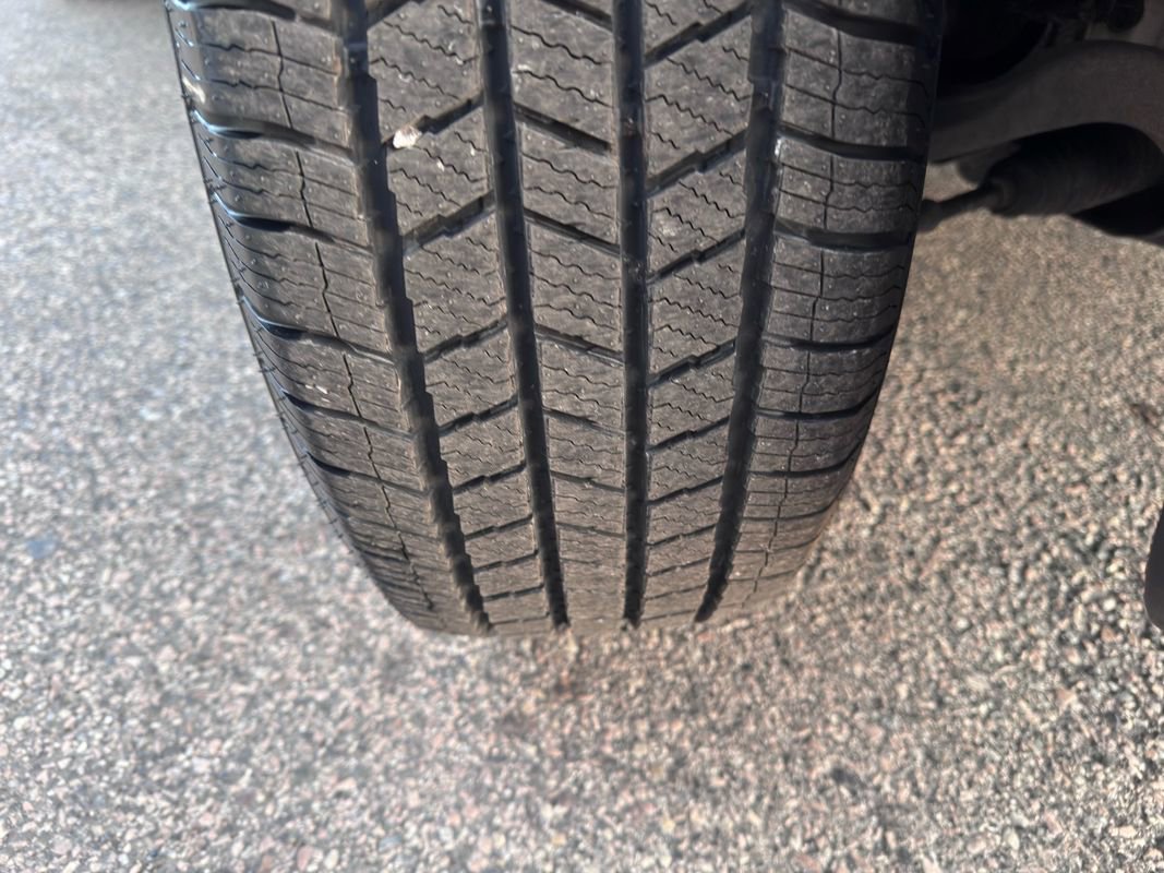 Used 2020 Mercedes-Benz GLC 300 4MATIC w/ Exterior Lighting Package image 47