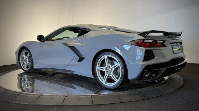 Used 2024 Chevrolet Corvette Stingray Premium Cpe w/ Z51 Performance Package RWD image 24