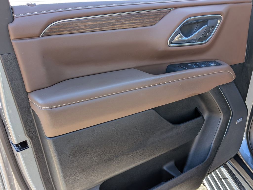 Used 2024 Chevrolet Tahoe High Country image 12