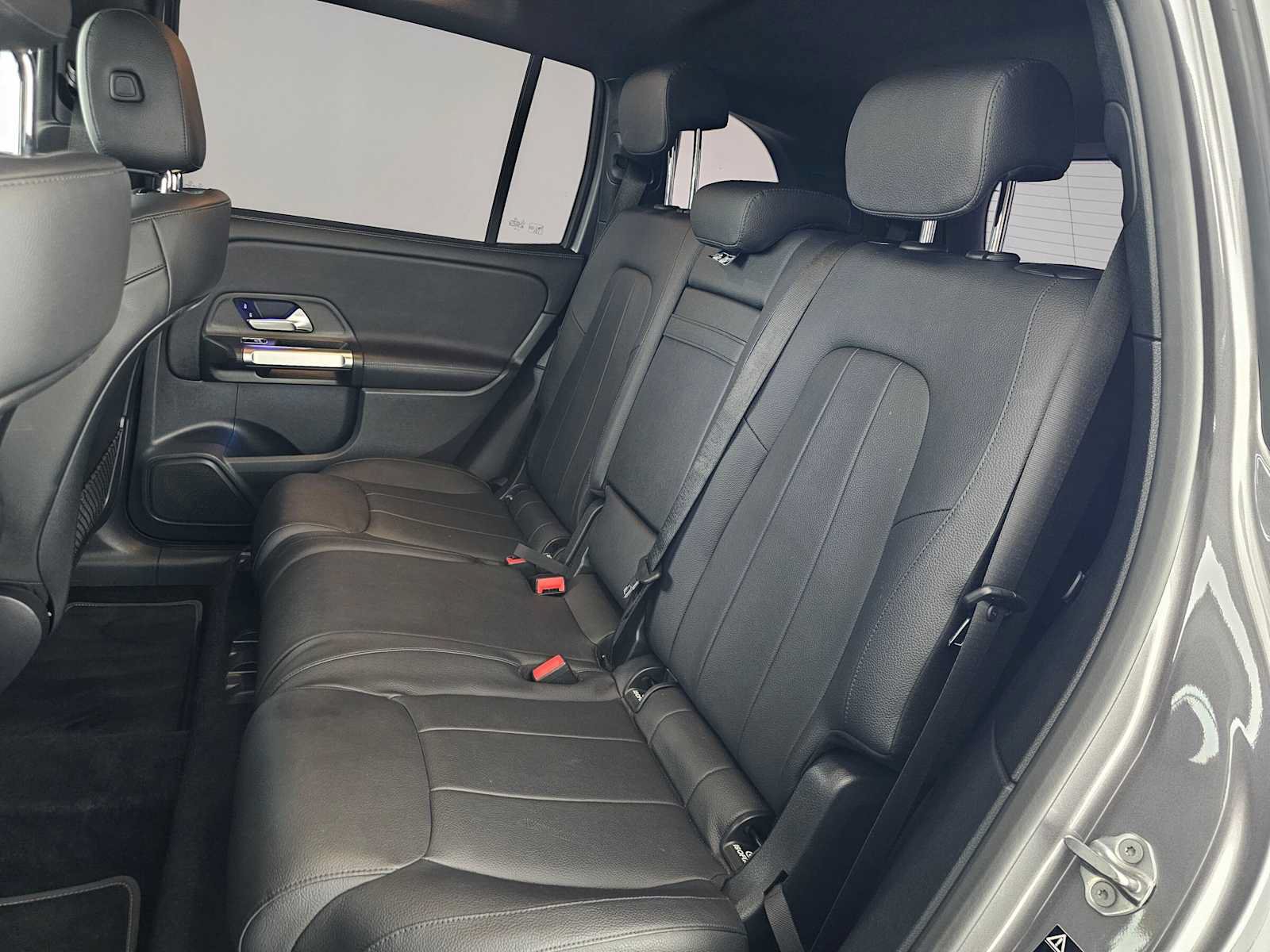 Used 2022 Mercedes-Benz GLB 250 image 17