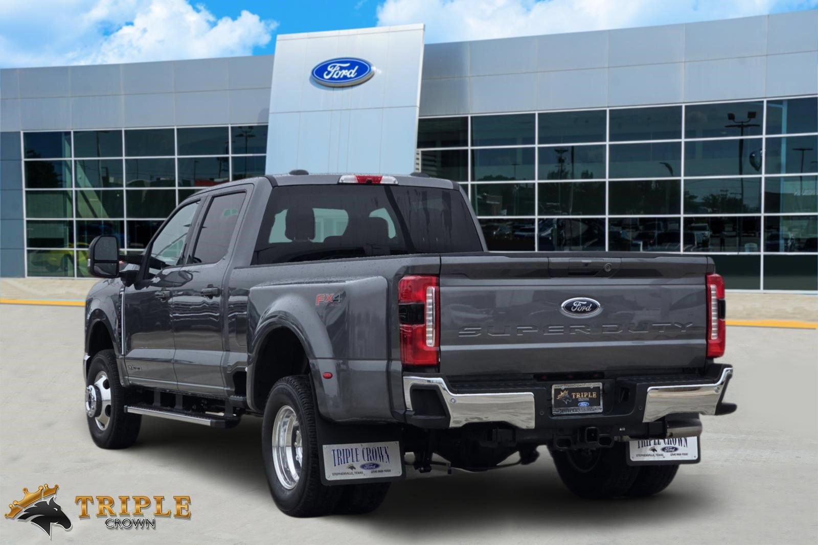 New 2026 Ford F350 Lariat w/ FX4 Off-Road Package AWD/4WD image 4