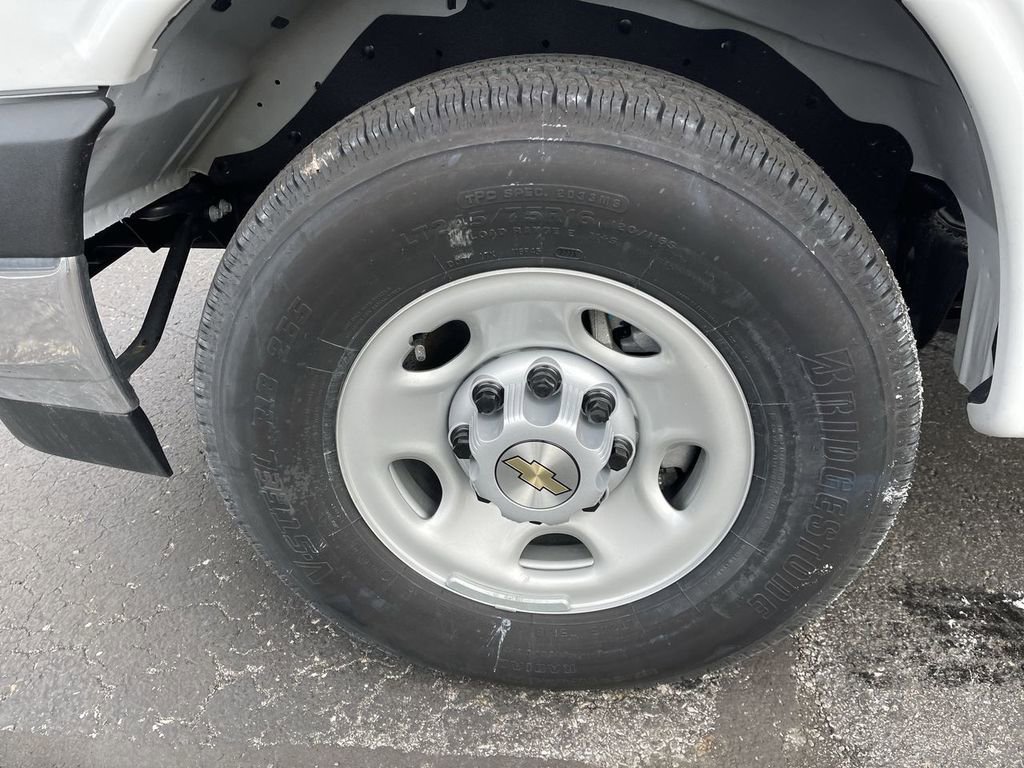 New 2025 Chevrolet Express 3500 w/ Power Convenience Package image 5