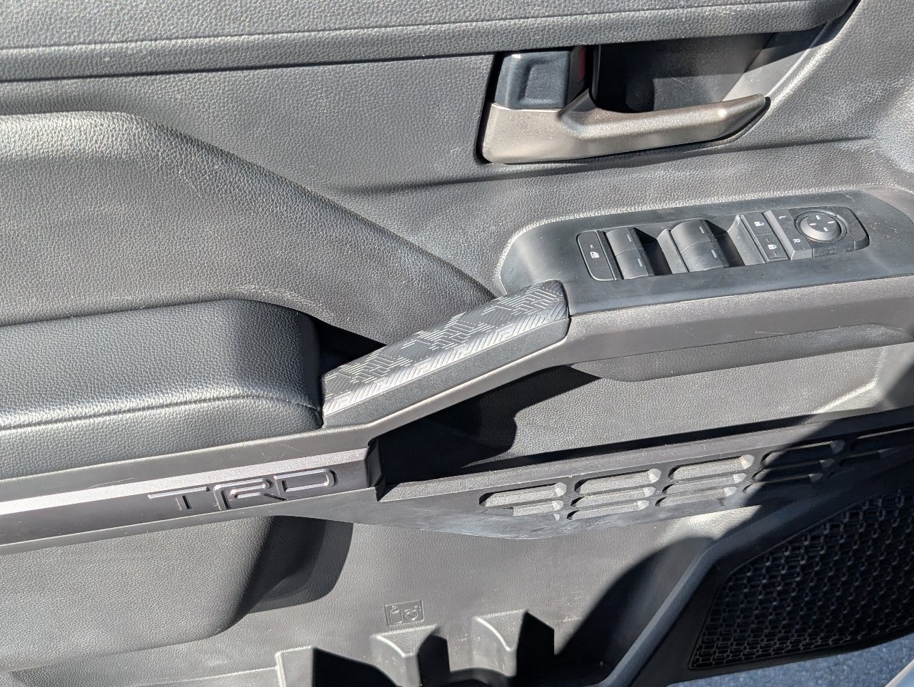 Used 2025 Toyota Tacoma TRD Sport image 15