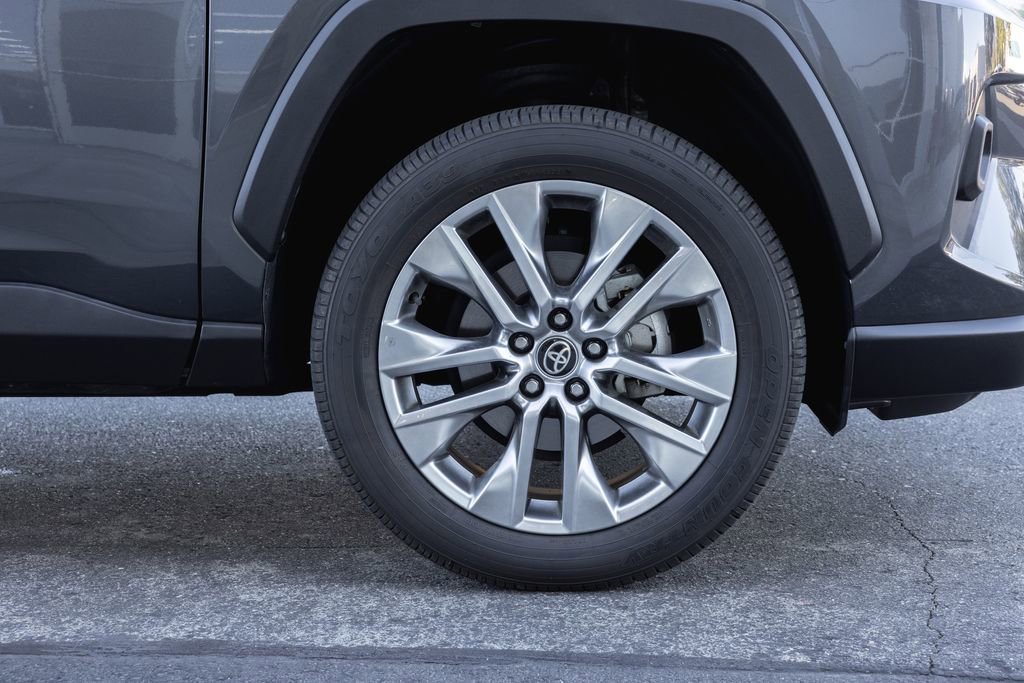 Certified 2024 Toyota RAV4 XLE Premium image 4