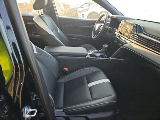 Used 2026 Toyota Camry SE FWD image 10
