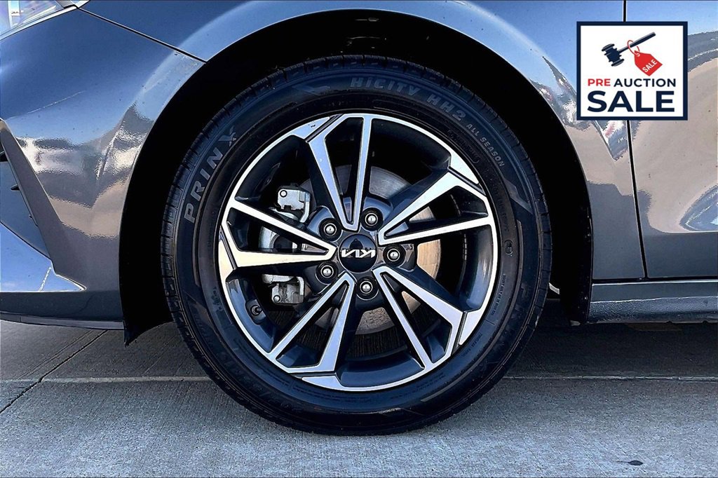 Certified 2024 Kia Forte LXS image 8