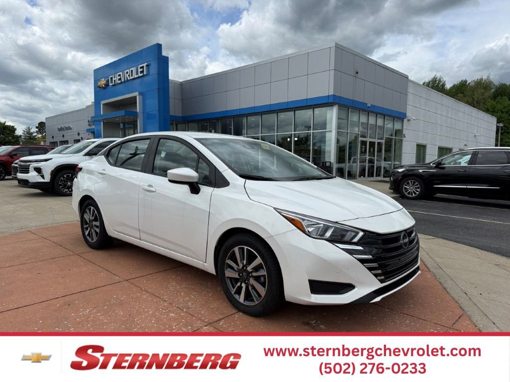 Used 2024 Nissan Versa SV FWD image 1