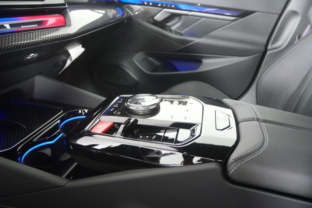 New 2027 BMW M5 Touring AWD/4WD image 23