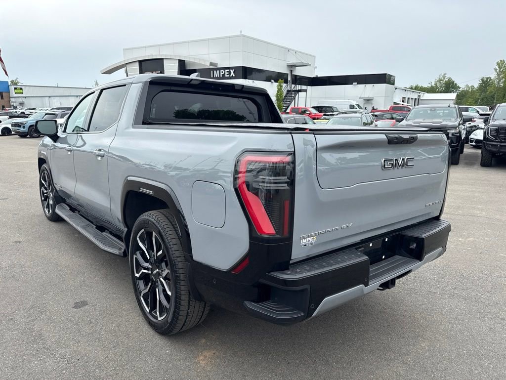Used 2025 GMC Sierra EV Denali AWD/4WD image 3