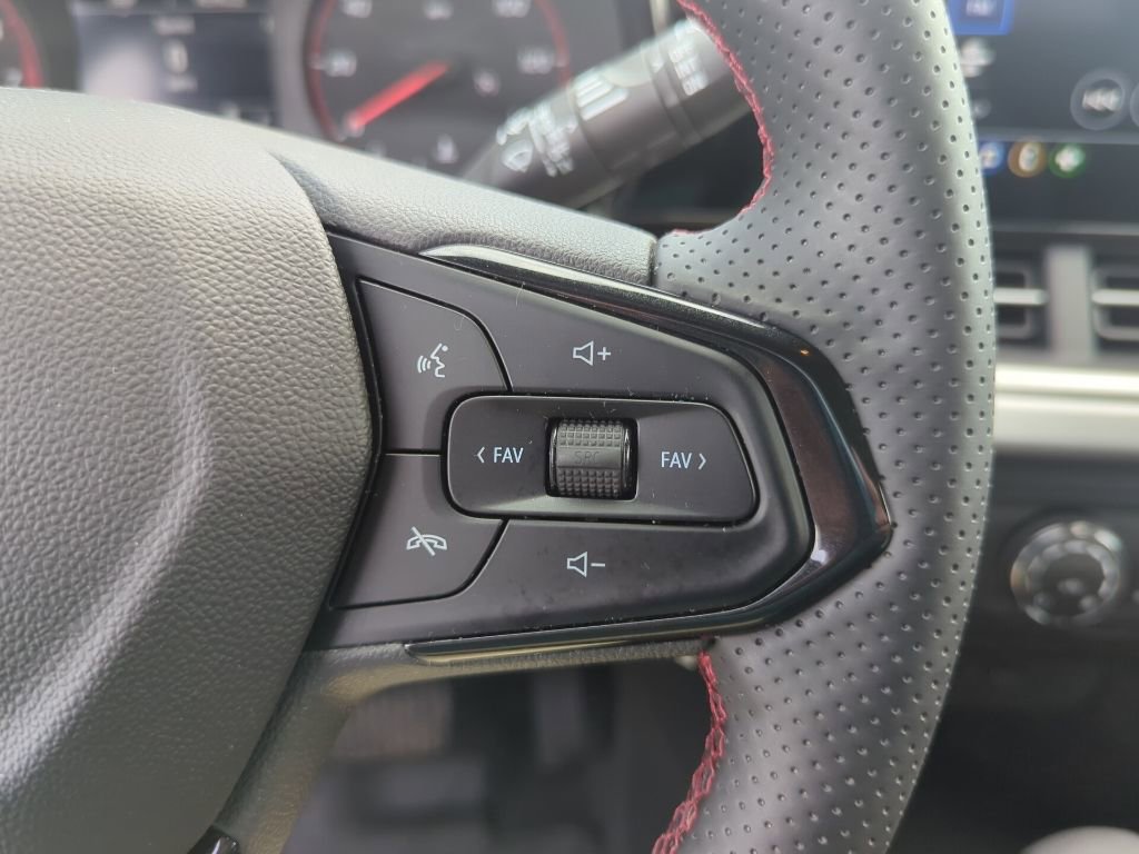 Certified 2024 Chevrolet Trax RS w/ Driver Confidence Package image 19